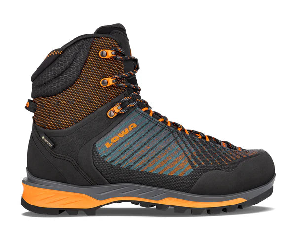 Lowa Men's Mangart GTX Mid